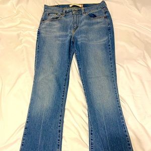 LEVI’s 8M Bootcut Jeans